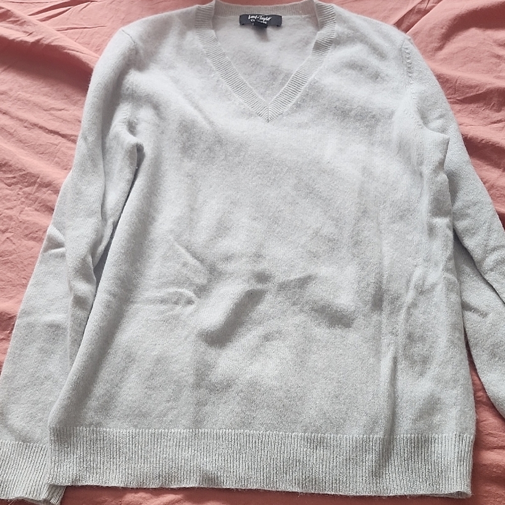 Lord & Taylor Cashmere Sweater in Light Gray